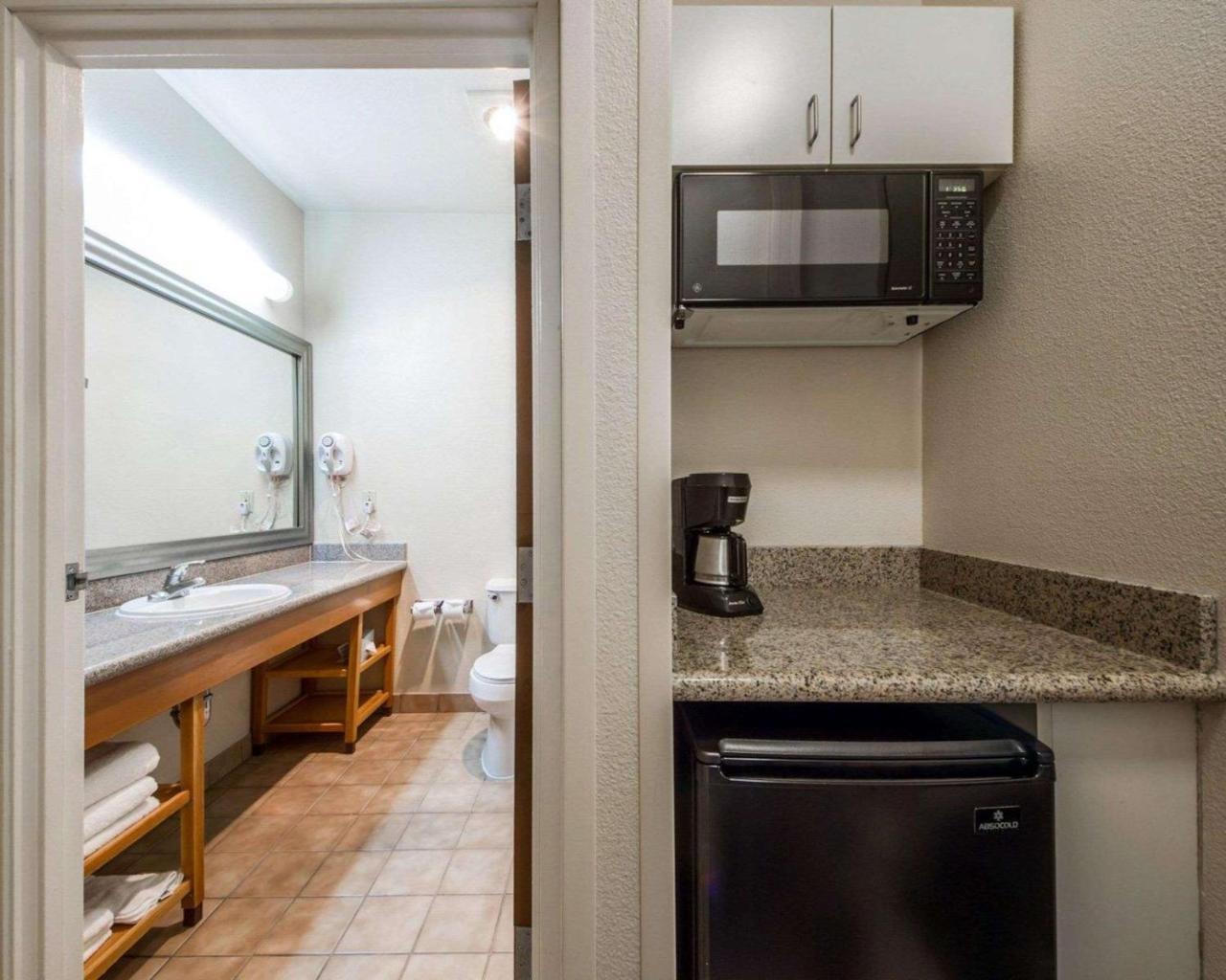 Comfort Inn & Suites Oakland Airport Kültér fotó