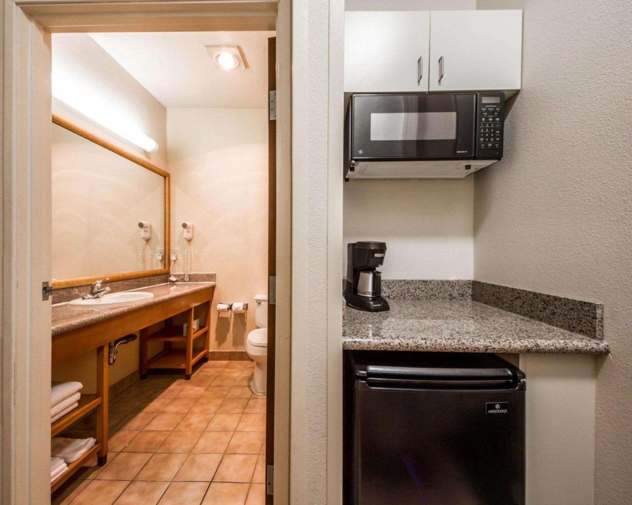 Comfort Inn & Suites Oakland Airport Kültér fotó